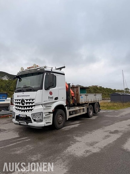 Mercedes-Benz AROCS 2 of 30