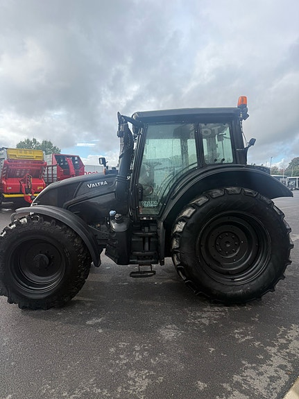 Valtra N123 2016, kr 575 000,-