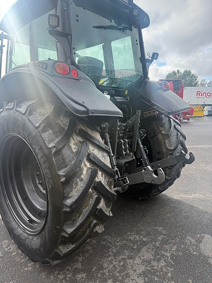 Valtra N123 2016, kr 575 000,-