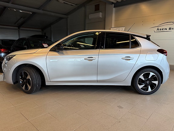 Opel Corsa-e 2 of 27