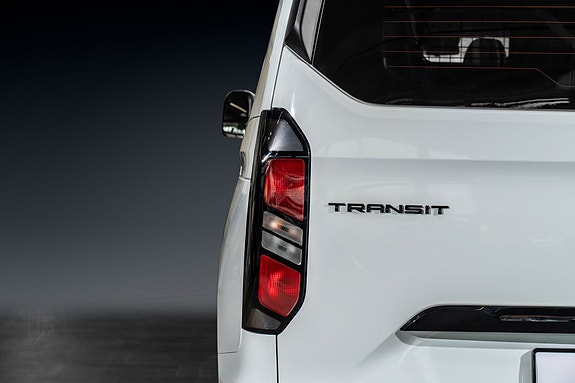 Ford Transit Custom 10 of 21