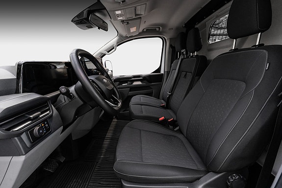 Ford Transit Custom 18 of 21