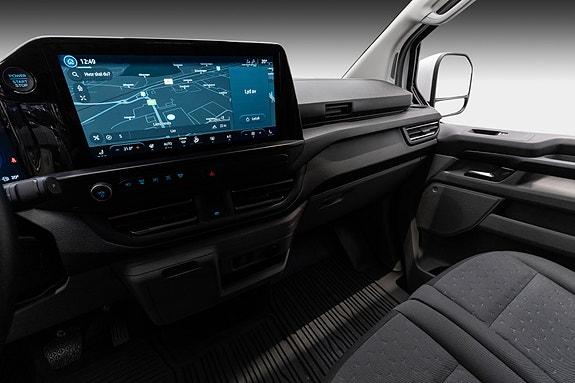 Ford Transit Custom 12 of 21