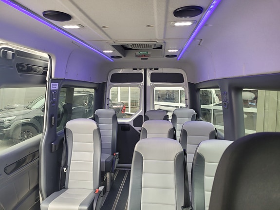 Volkswagen Crafter 10 seter 15 of 21