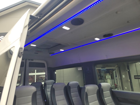Volkswagen Crafter 10 seter 18 of 21
