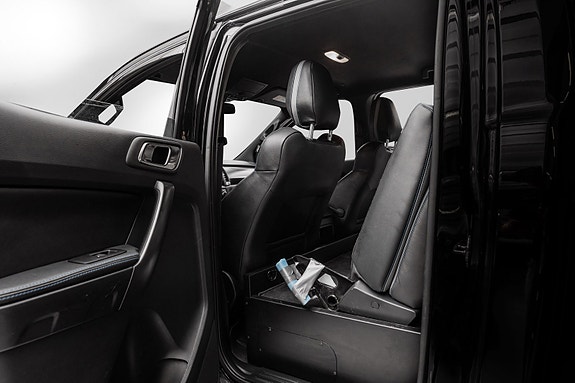 Ford Ranger Raptor 22 of 28