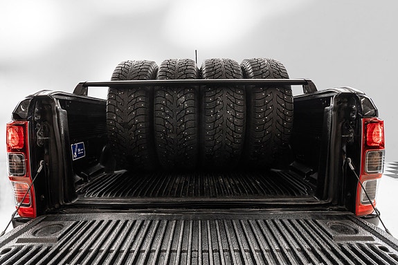 Ford Ranger Raptor 23 of 28