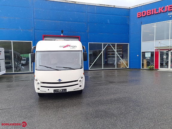 Carthago TOURER C1 I142, 5 seter, romslig 6,8m bobil pga tverrstilt dobbeltseng, 4250 kg gir en del nyttelast og det trengs med så stort lasterom 2 of 30