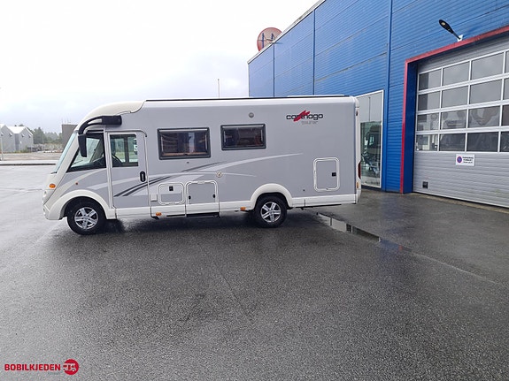 Carthago TOURER C1 I142, 5 seter, romslig 6,8m bobil pga tverrstilt dobbeltseng, 4250 kg gir en del nyttelast og det trengs med så stort lasterom 3 of 30