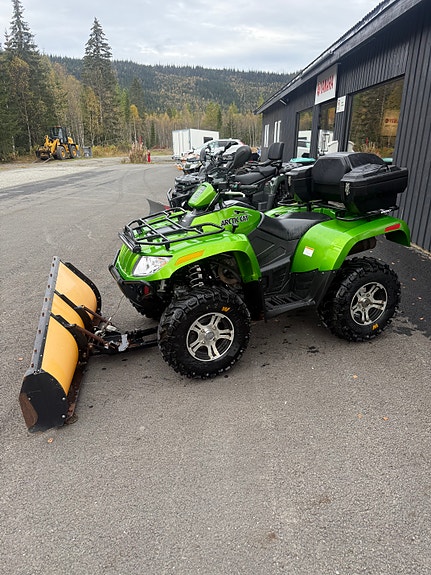 Arctic-cat 550 2 of 8