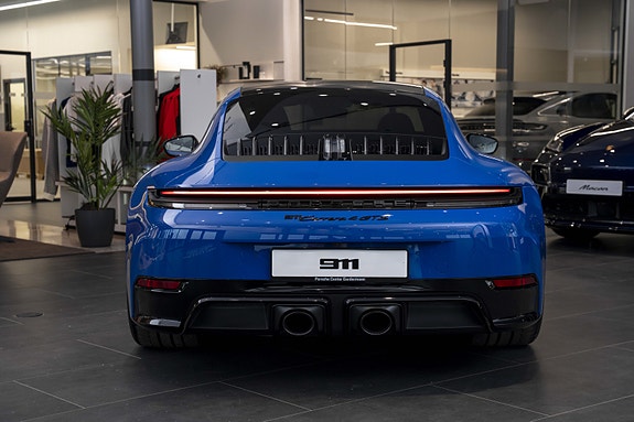 Porsche 911 14 of 30