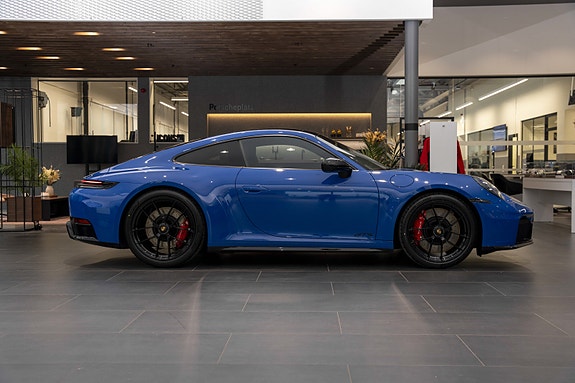 Porsche 911 5 of 30