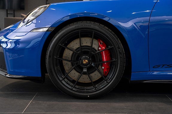 Porsche 911 9 of 30