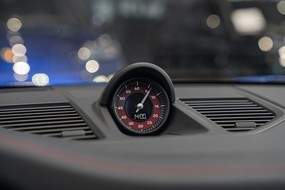 Porsche 911 24 of 30