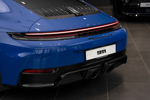 Porsche 911 13 of 30