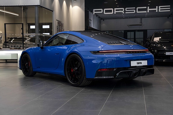 Porsche 911 3 of 30