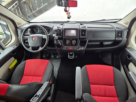Fiat Challenger Genesis 65 M12 3 of 20