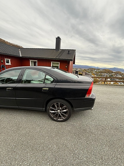 Volvo S60 4 of 22