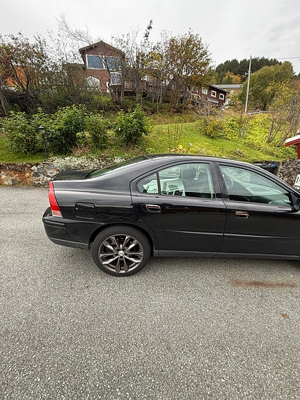 Volvo S60 8 of 22