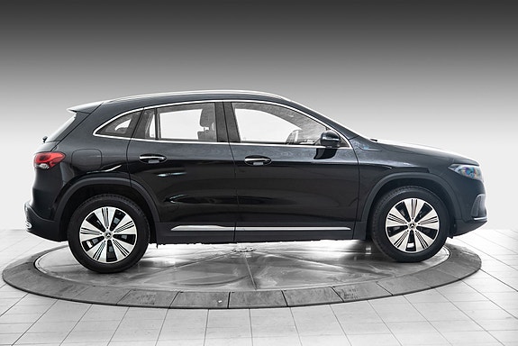 Mercedes-Benz EQA300 6 of 28
