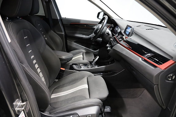 BMW X1 9 of 12