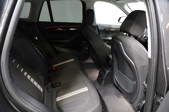 BMW X1 10 of 12