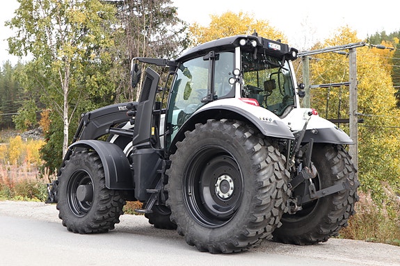 Valtra T235 2022, kr 1 839 000,-