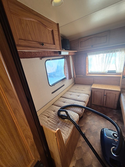 Knaus 1986 7 of 7