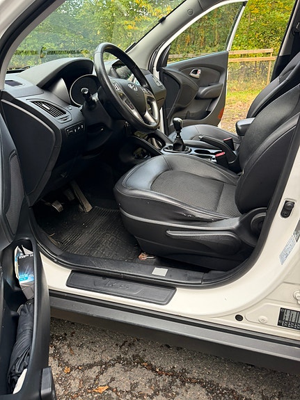 Hyundai ix35 10 of 21