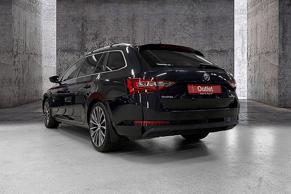 Skoda Superb 4 of 16