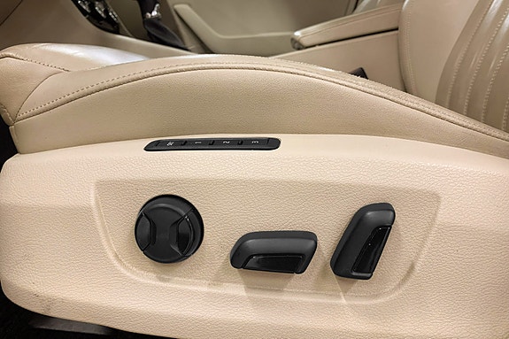 Skoda Superb 8 of 16