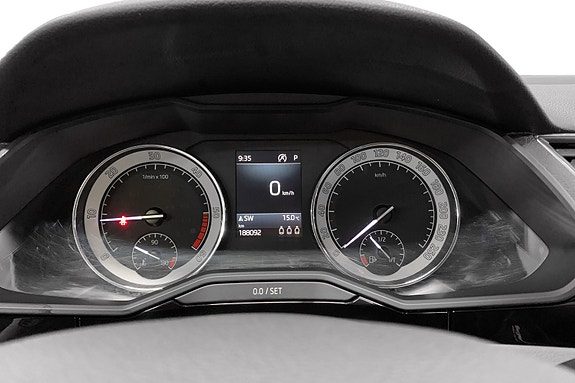 Skoda Superb 10 of 16