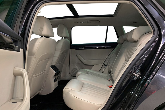 Skoda Superb 12 of 16