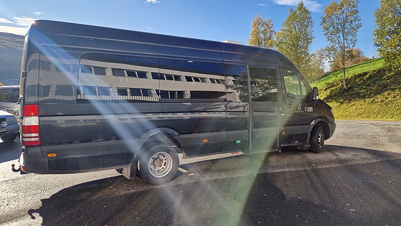 Mercedes-Benz 518/43L KA SB 21 of 24