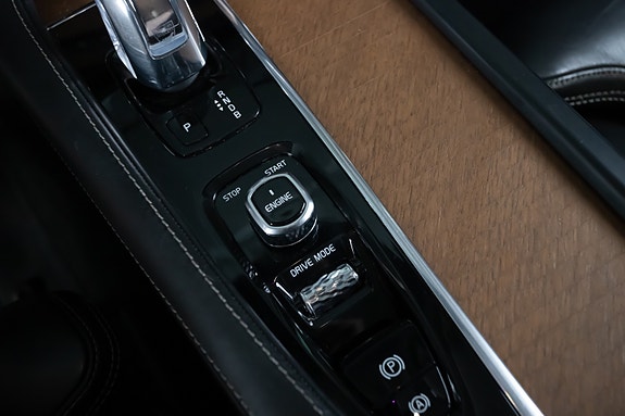 Volvo XC90 14 of 24