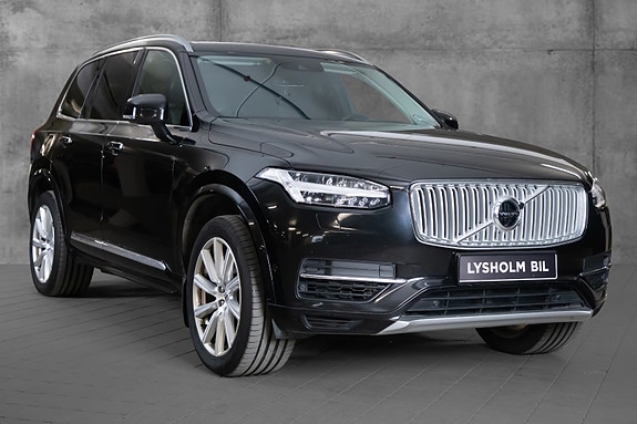 Volvo XC90 5 of 24
