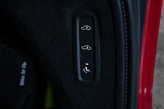 Volvo XC90 23 of 24