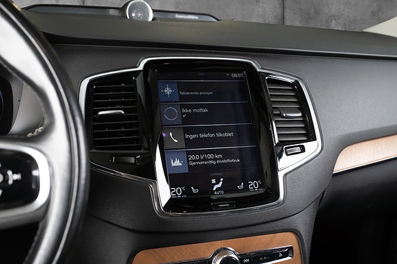 Volvo XC90 20 of 24