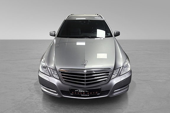Mercedes-Benz E250 6 of 30