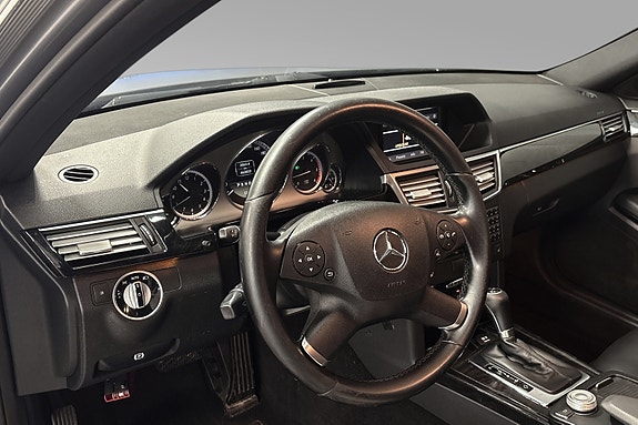 Mercedes-Benz E250 13 of 30