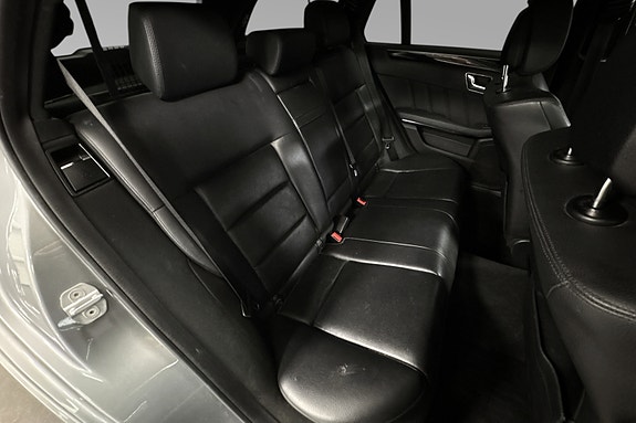 Mercedes-Benz E250 19 of 30