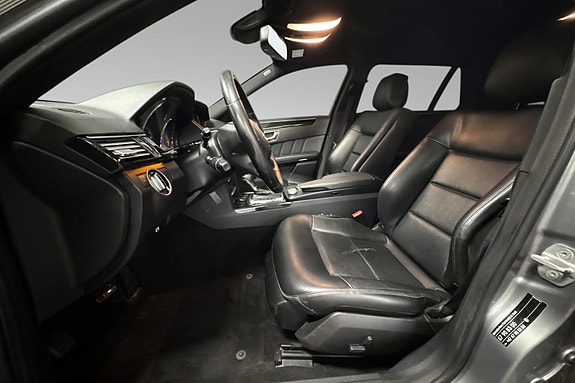 Mercedes-Benz E250 14 of 30