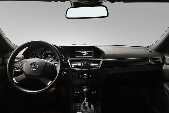 Mercedes-Benz E250 20 of 30