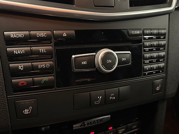 Mercedes-Benz E250 22 of 30