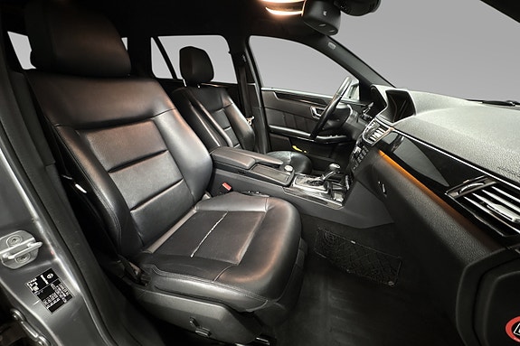 Mercedes-Benz E250 18 of 30