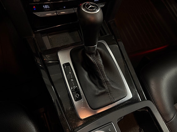 Mercedes-Benz E250 25 of 30