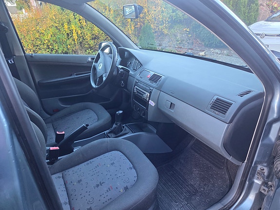 Skoda Fabia 5 of 13