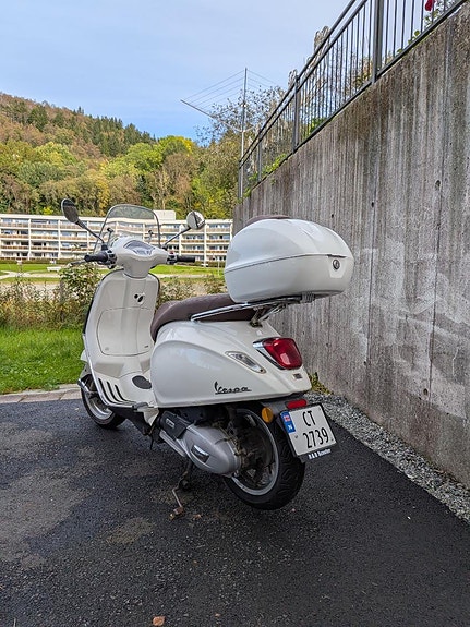 Vespa Primavera 125 4 of 15
