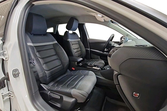 Citroen E-C4 25 of 28