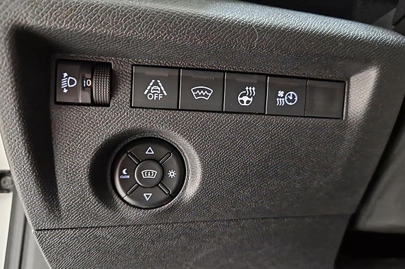 Citroen E-C4 28 of 28